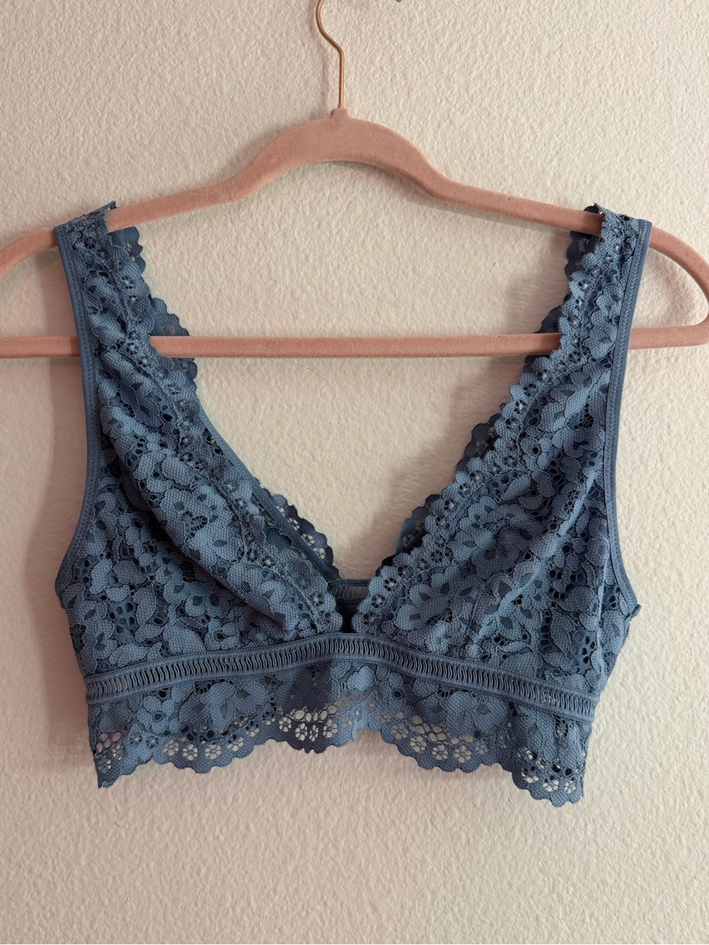 Victorias Secret Women’s Blue Lace Allover Bralette Size Small